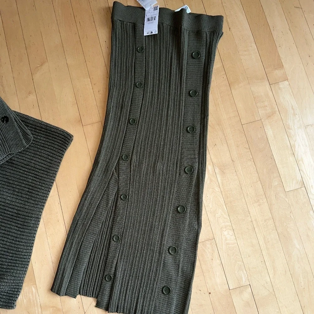 NEW MNG by MANGO olive button detail skirt, L, P 1405 - Picture 6 of 8
